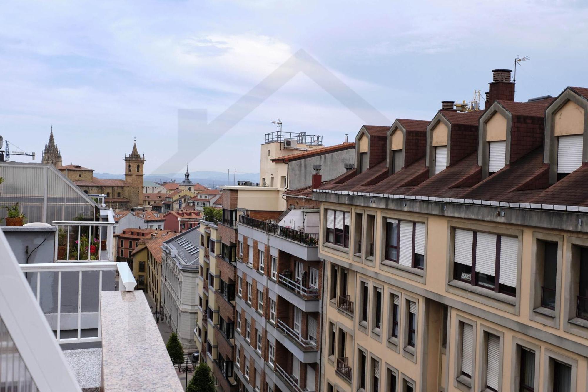 Atico Quintana I - Con Terraza, Vistas A La Ciudad, En El Centro, Con Wifi Y Garaje Daire Oviedo Dış mekan fotoğraf